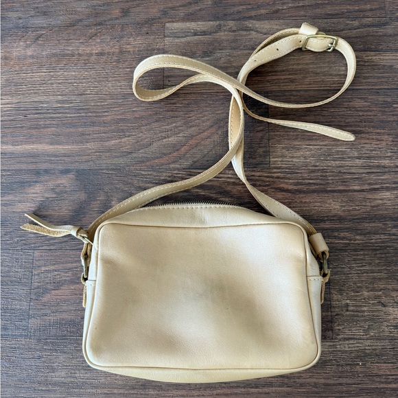 Portland Leather Tan Crossbody Bag with Luxurious Leather Finish - Pre-owned - Picture 2 of 10